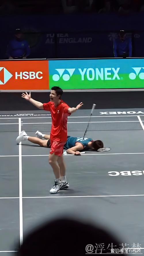 石宇奇闯入中国羽毛球公开赛男单决赛