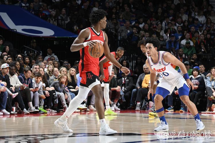 火箭客场逆袭勇士，将系列赛拖入决胜局，双方3-3战平。